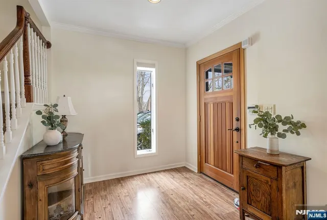 $1,100,000 | 22 Knollwood Drive, Ho-Ho-Kus, NJ 07423