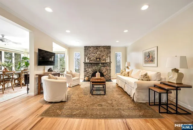 $1,100,000 | 22 Knollwood Drive, Ho-Ho-Kus, NJ 07423