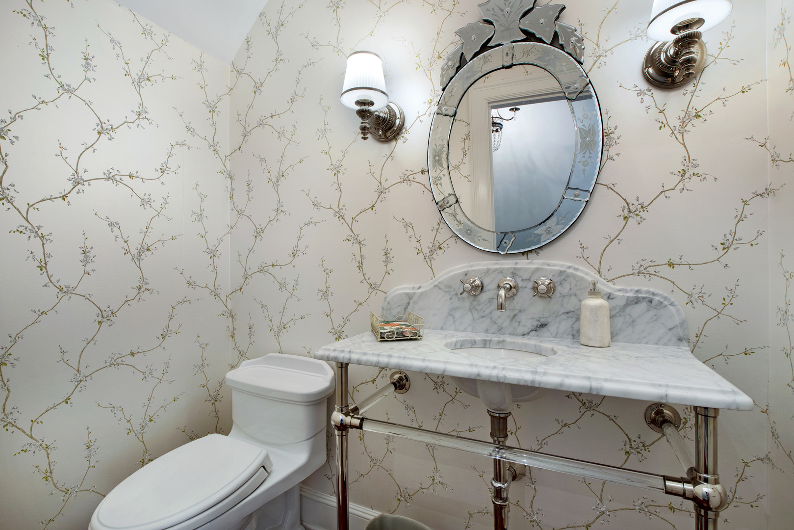 1380 Elm Tree Road Lake Forest, IL 60045 - Photo 17 of 43 a bathroom with a sink mirror vanity and toilet