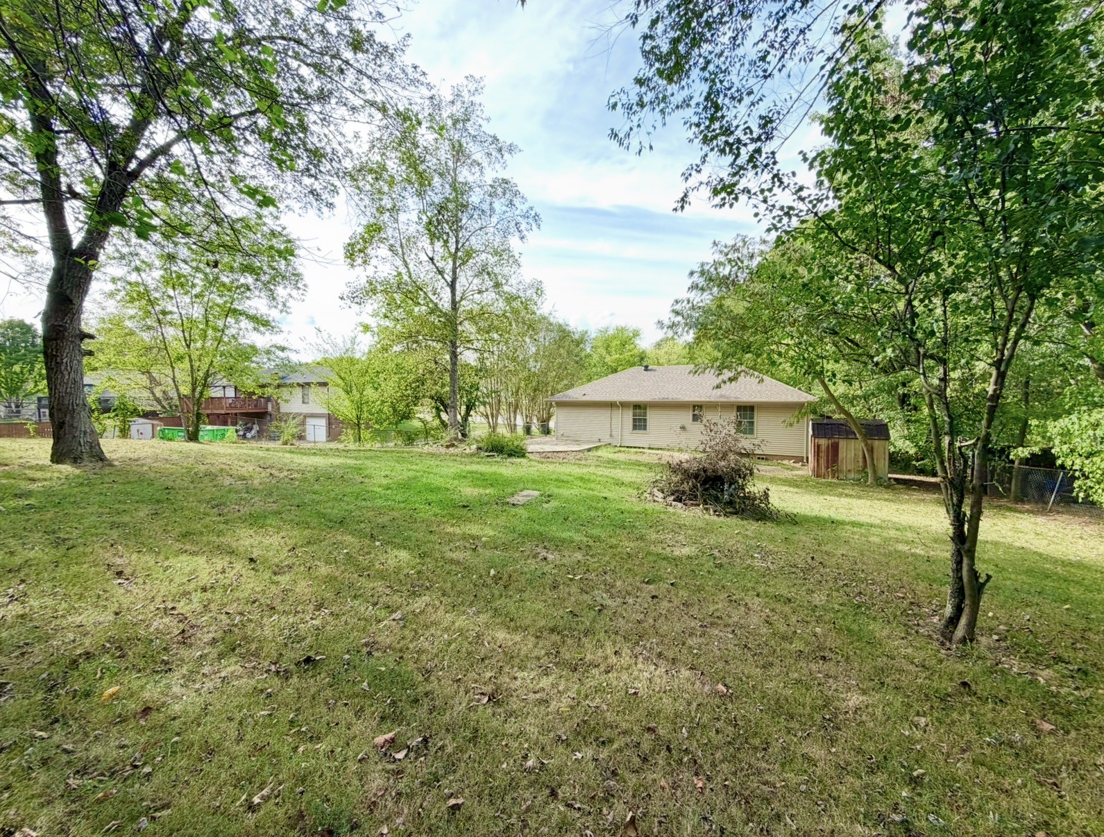724 Dean Road Clarksville, TN 37040 - Photo 23 of 25 Gallery Image 23