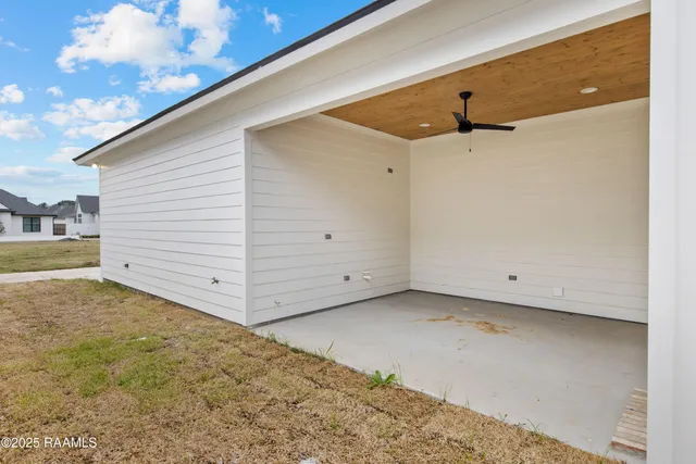 $342,500 | 107 Wishing Wl Drive, Broussard, LA 70518