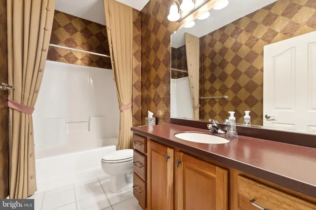 $525,000 | 136 Hawthorne Greene Circle, La Plata, MD 20646