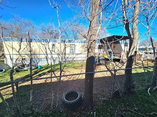 a view of outdoor space