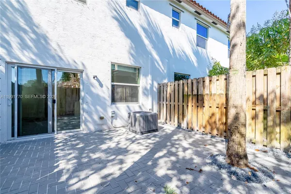 $2,500 | 5354 Ellery Terrace, West Palm Beach, FL 33417