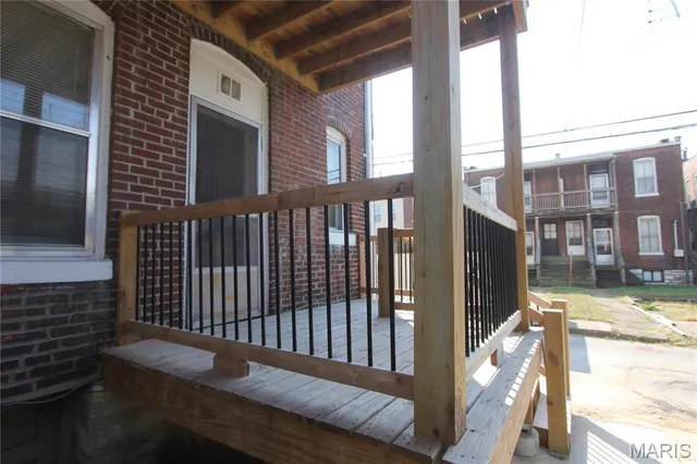 $875 | 3111 Arkansas Avenue, Unit 1, St. Louis, MO 63118