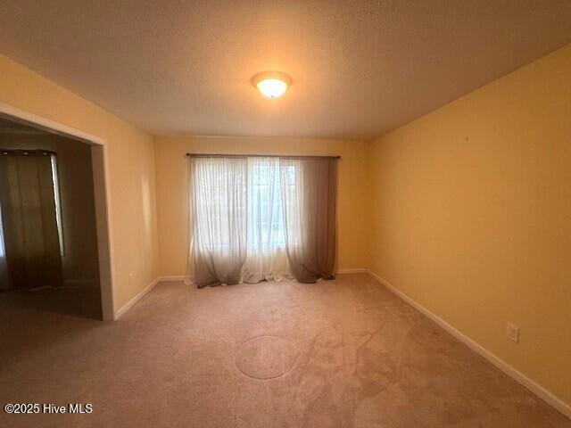106 Ryan Lane Murfreesboro, NC 27855 - Photo 3 of 12 Dining Room