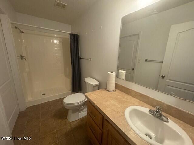 106 Ryan Lane Murfreesboro, NC 27855 - Photo 9 of 12 Bathroom 1