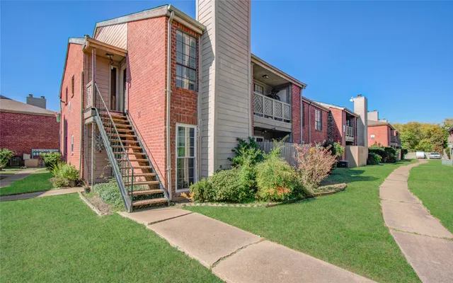 $70,000 | 12500 Sandpiper Drive, Unit 100, Houston, TX 77035