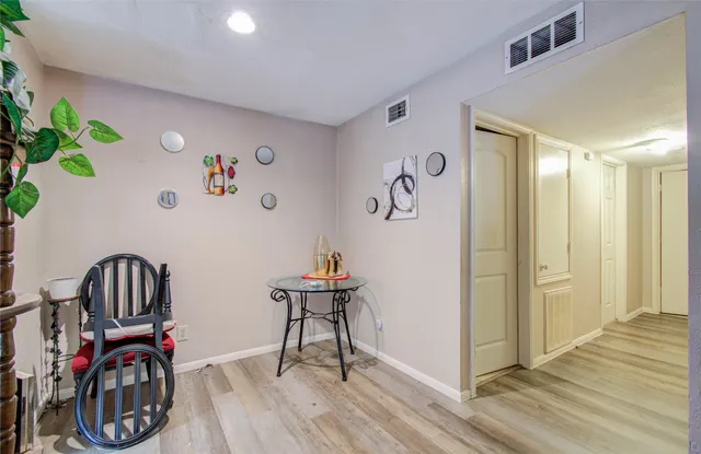 $70,000 | 12500 Sandpiper Drive, Unit 100, Houston, TX 77035