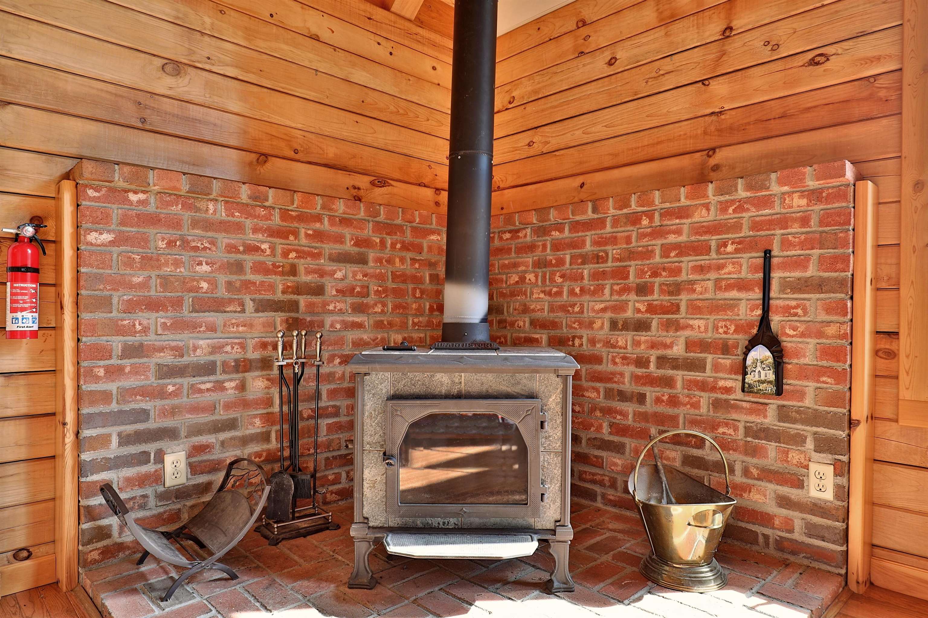 114 Patch Hill Road Mount Holly, VT 05730 - Photo 11 of 36 Gallery Image 11