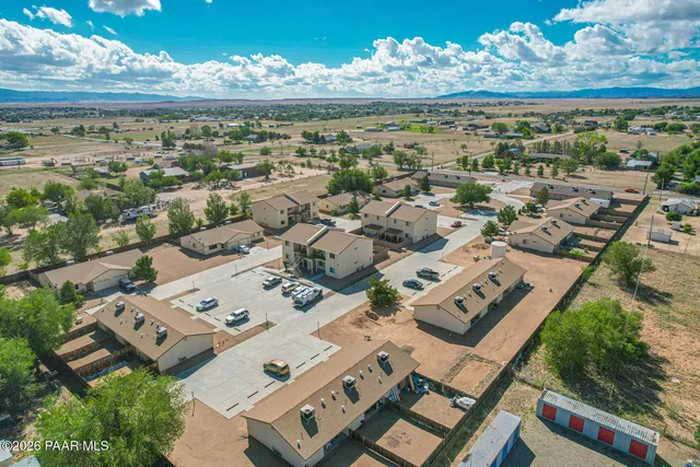 a picture of a city with lots of buildings