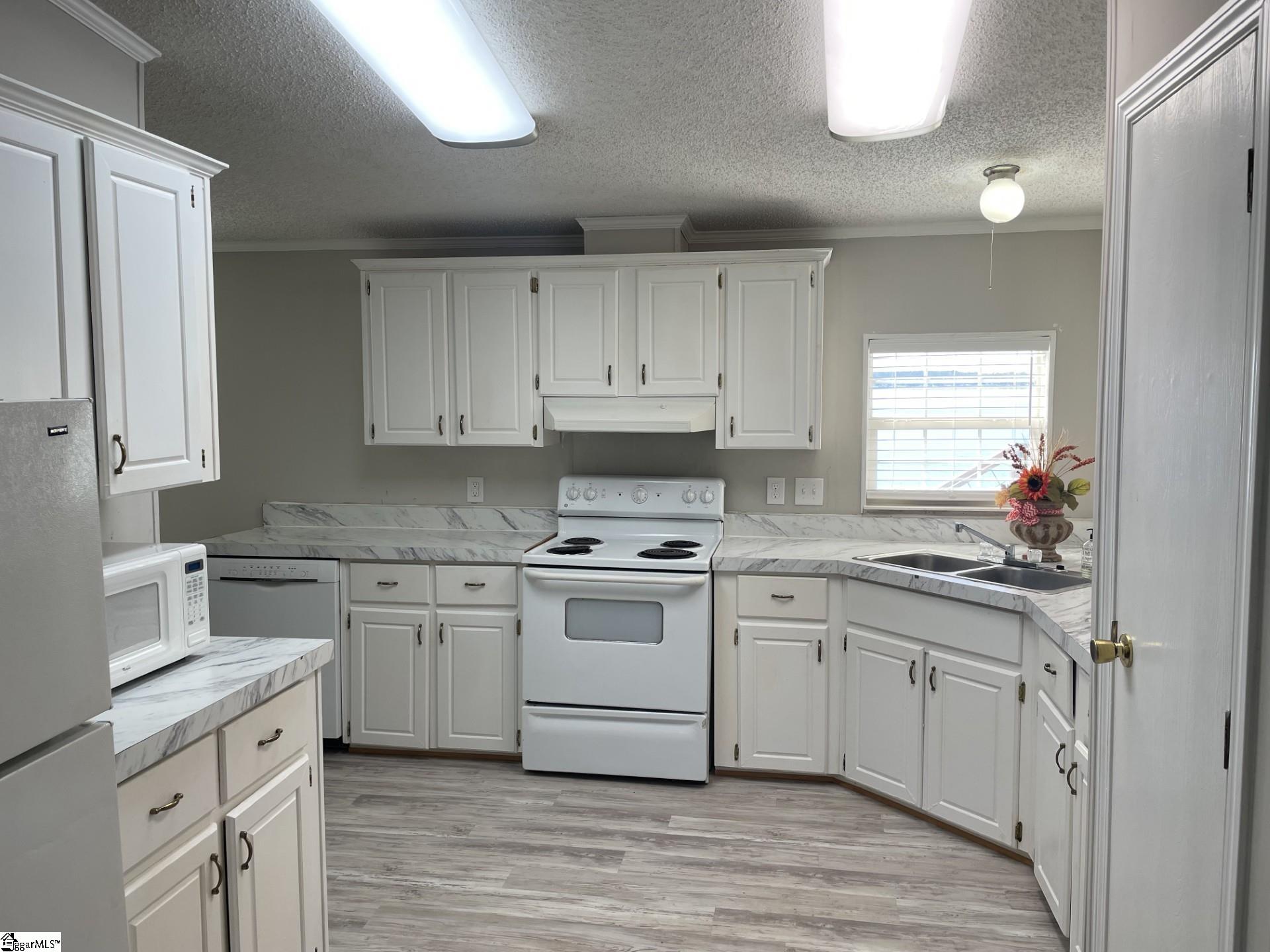 712 Lakeview Farm Road Cross Hill, SC 29332 - Photo 15 of 42 Gallery Image 15
