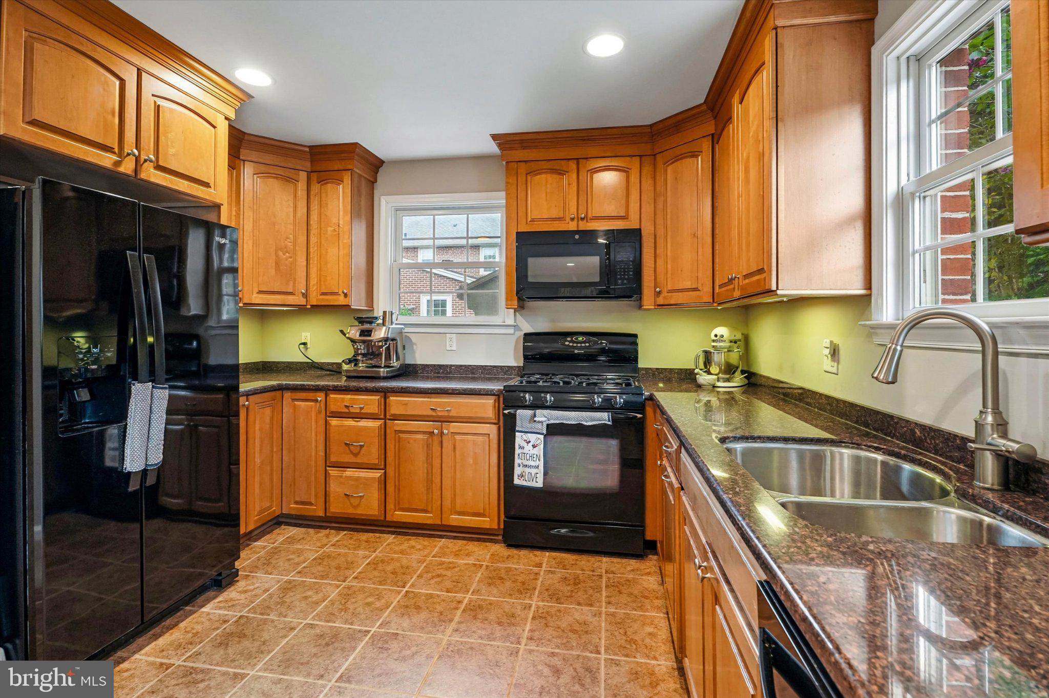404 Upland Road Havertown, PA 19083 - Photo 7 of 26 Gallery Image 7