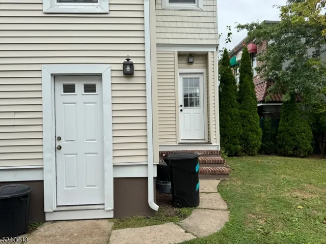 $2,750 | 637 Central Avenue, Westfield, NJ 07090