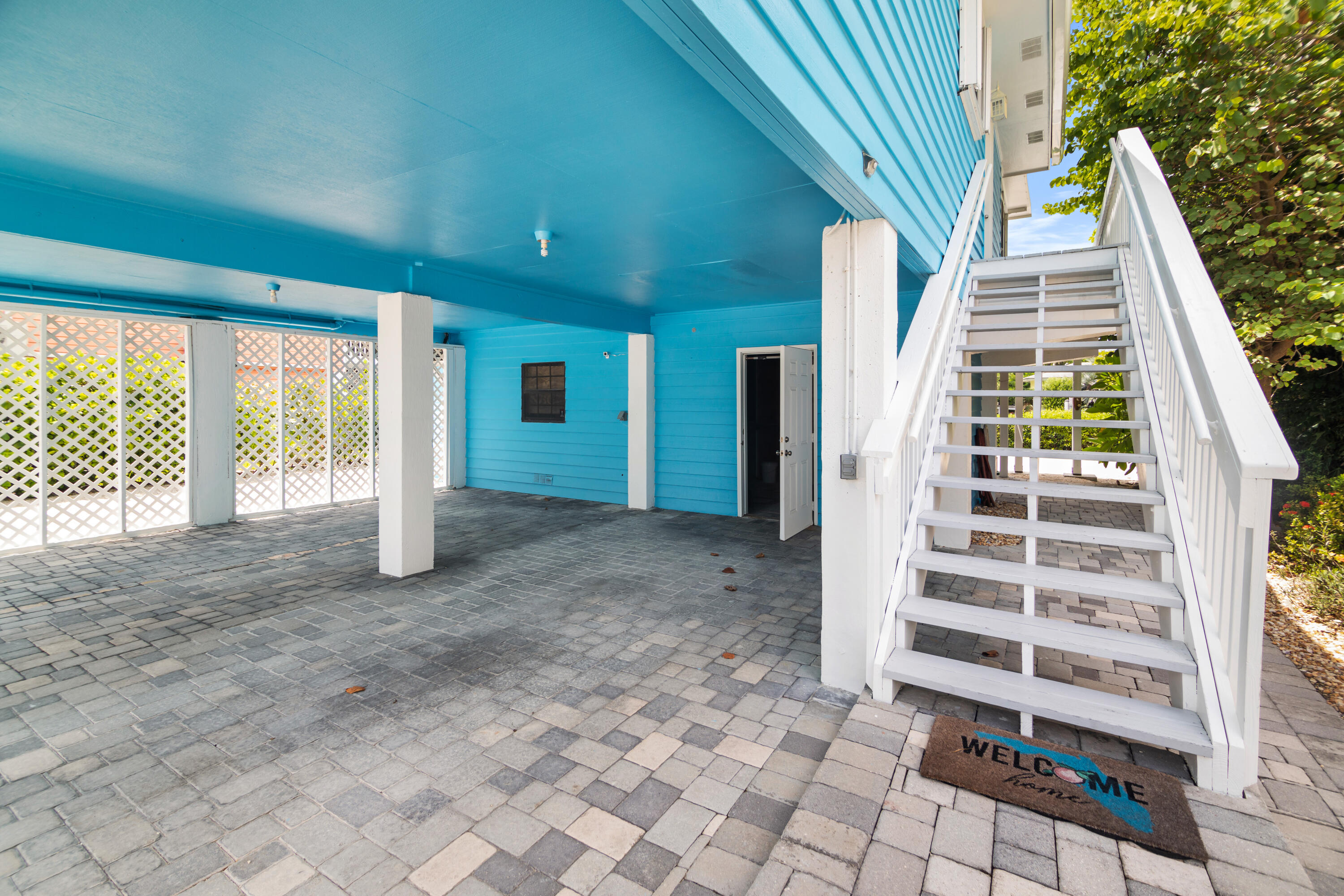 495 Sombrero Beach Road Marathon, FL 33050 - Photo 8 of 51 1K8A4754