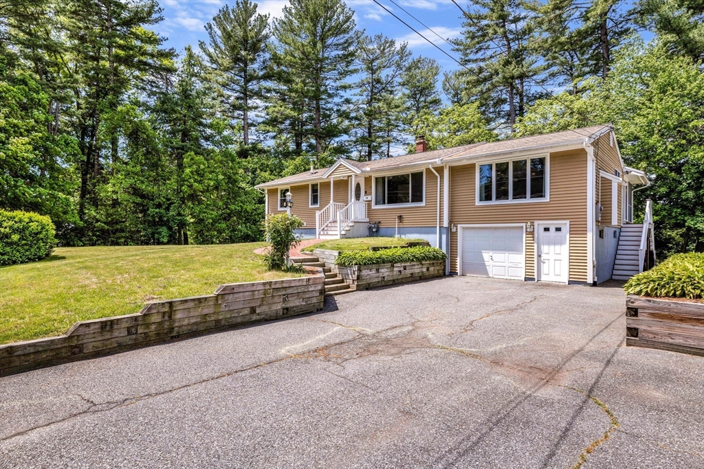 14 Raymond Road Chelmsford, MA 01824 - Photo 33 of 35