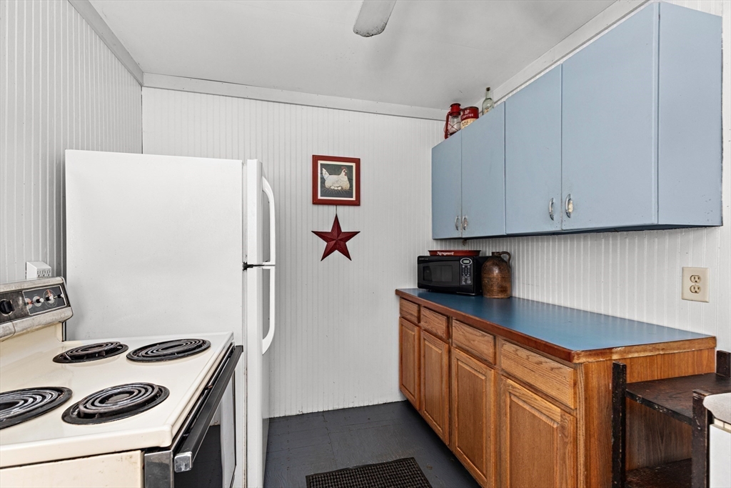 4 Smelt Pond Road Kingston, MA 02364 - Photo 9 of 27 Gallery Image 9