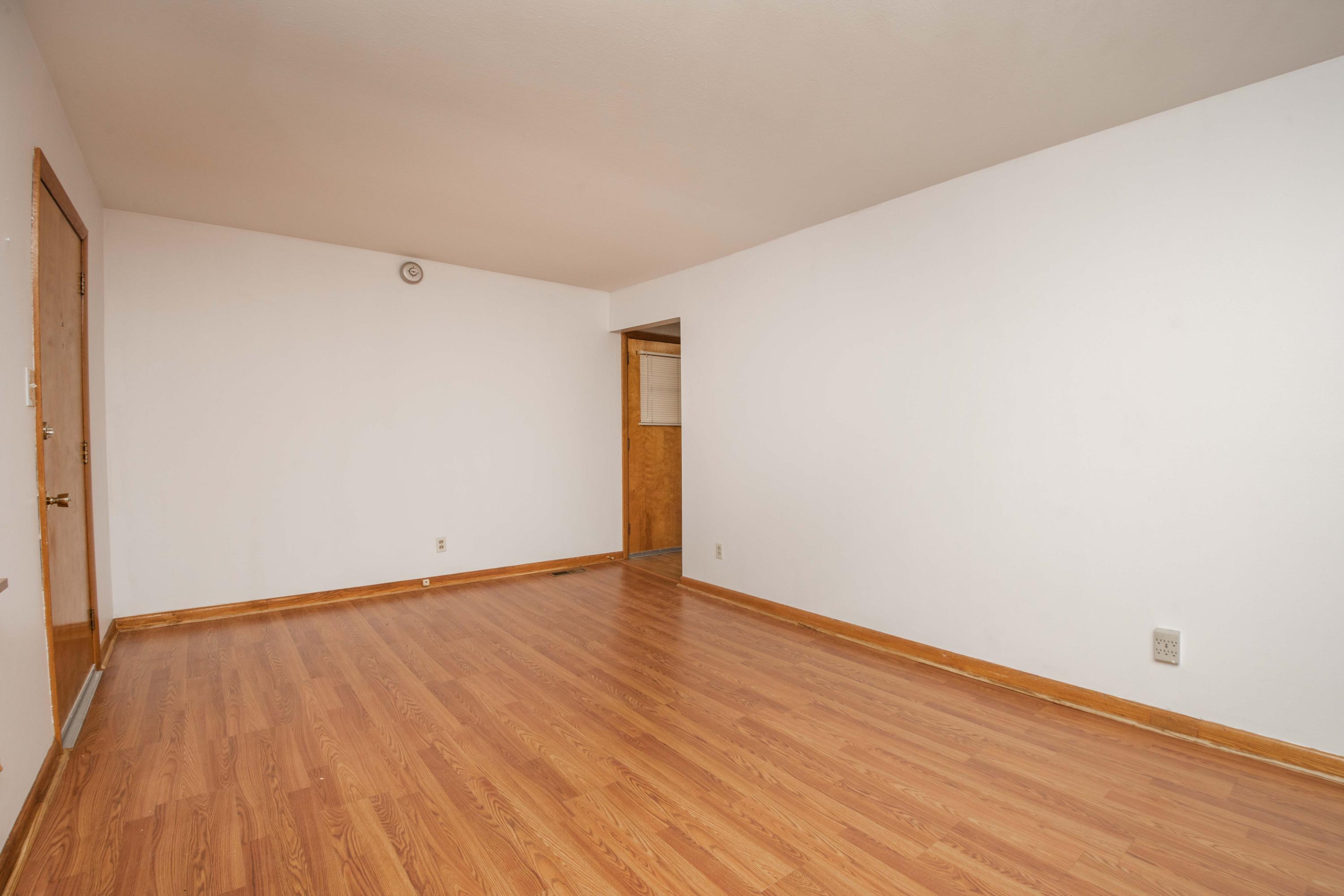 5120 East Emory Road Knoxville, TN 37918 - Photo 3 of 29 living 1_1