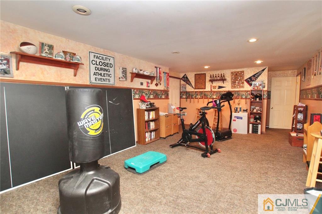 16 Hudson Road East Brunswick, NJ 08816 - Photo 18 of 22 Gallery Image 18