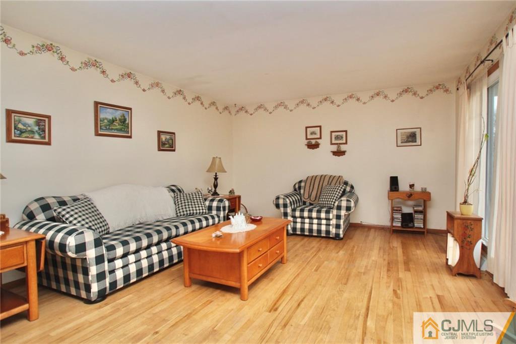 16 Hudson Road East Brunswick, NJ 08816 - Photo 3 of 22 Gallery Image 3