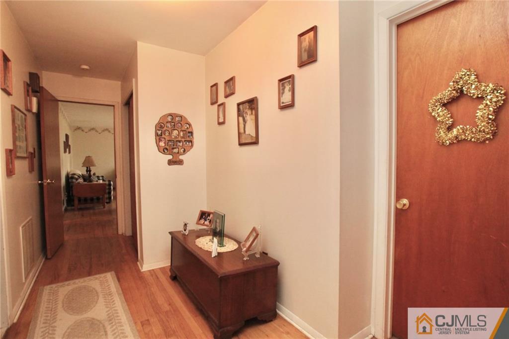 16 Hudson Road East Brunswick, NJ 08816 - Photo 6 of 22 Gallery Image 6