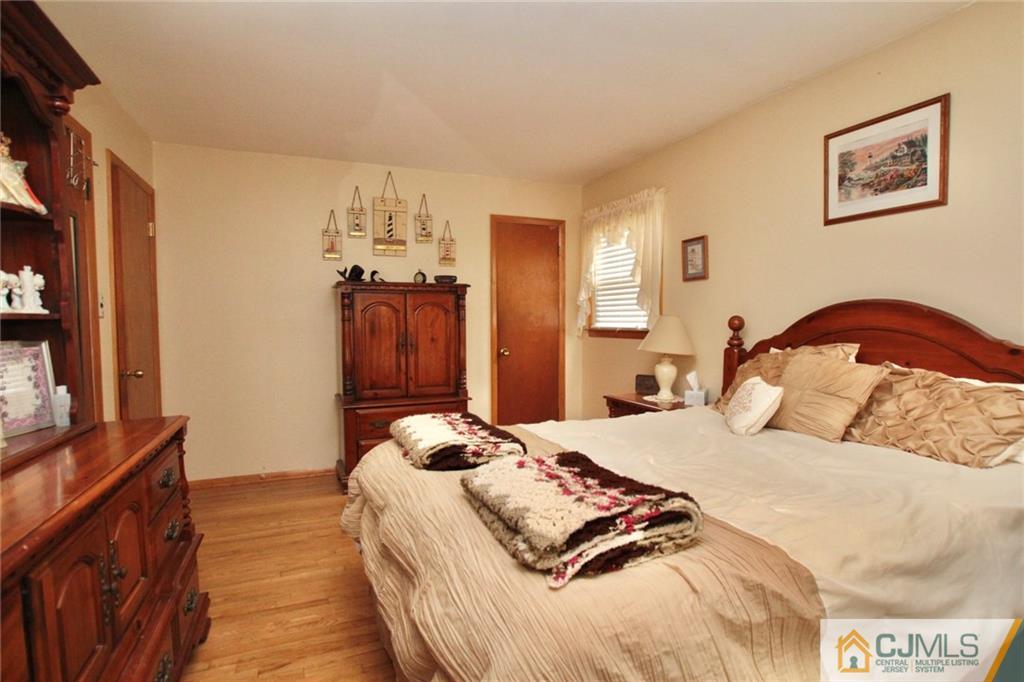 16 Hudson Road East Brunswick, NJ 08816 - Photo 9 of 22 Gallery Image 9