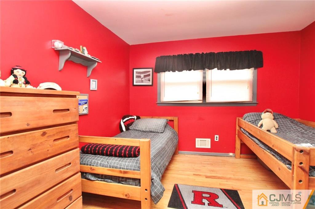 16 Hudson Road East Brunswick, NJ 08816 - Photo 10 of 22 Gallery Image 10