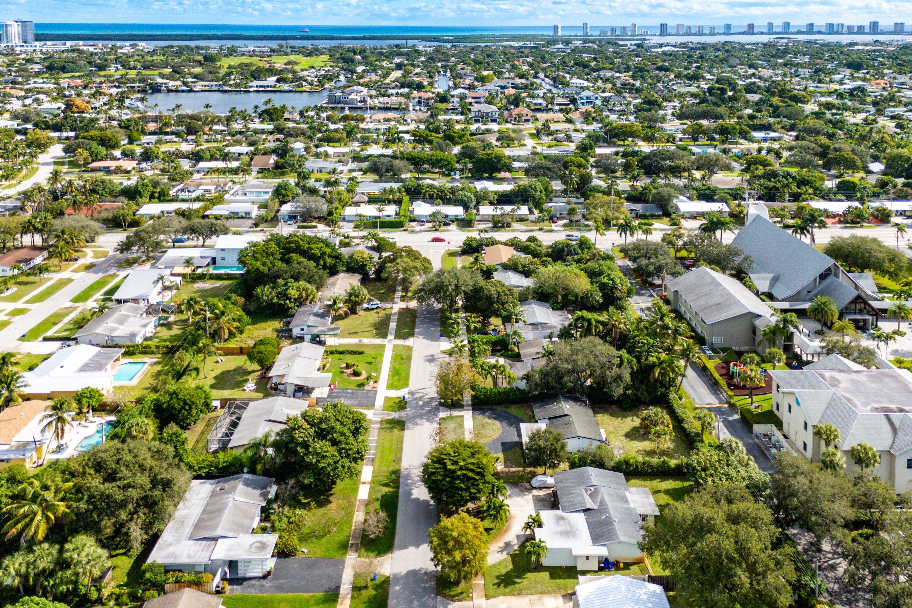 817 Buttonwood Road North Palm Beach, FL 33408 - Photo 39 of 39 an aerial view of residential houses with outdoor space