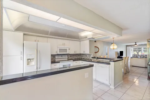 $135,000 | 1904 Bermuda Circle, Unit A1, Coconut Creek, FL 33066