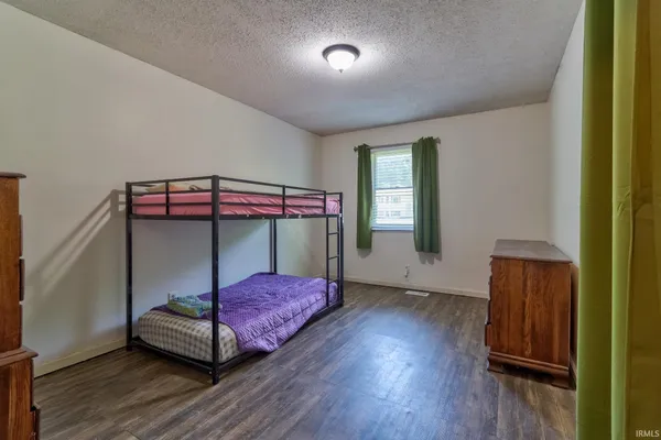 $229,900 | 670 South Burkhardt Road, Evansville, IN 47715