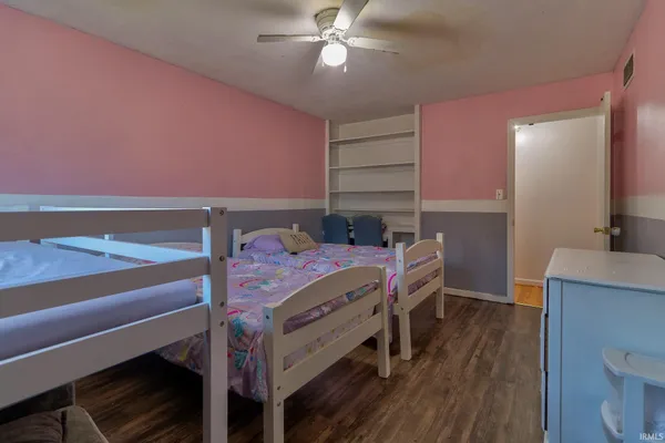 $229,900 | 670 South Burkhardt Road, Evansville, IN 47715
