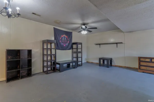 $229,900 | 670 South Burkhardt Road, Evansville, IN 47715