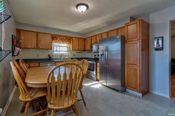 $229,900 | 670 South Burkhardt Road, Evansville, IN 47715
