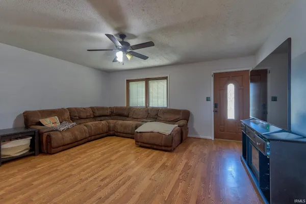 $229,900 | 670 South Burkhardt Road, Evansville, IN 47715