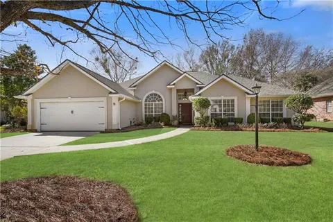 $475,000 | 1148 Rue Bayonne, Mandeville, LA 70471