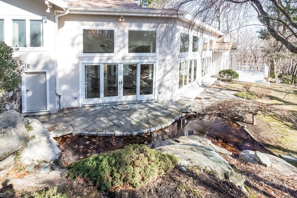 69 Crestwood Road Newton, MA 02465 - Photo 27 of 29 Gallery Image 27
