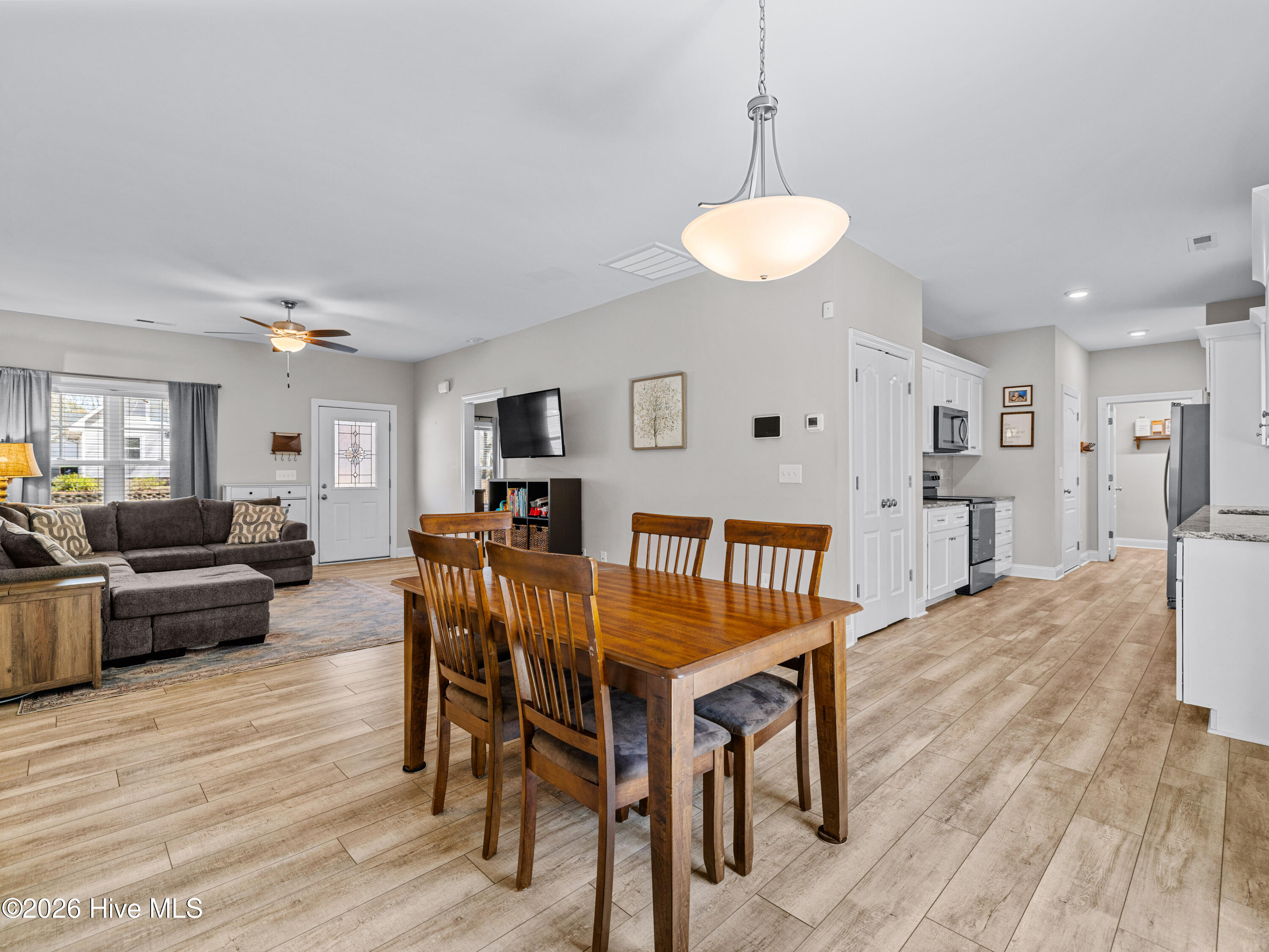 300 Spring Drive Jacksonville, NC 28540 - Photo 16 of 47 a02a0216