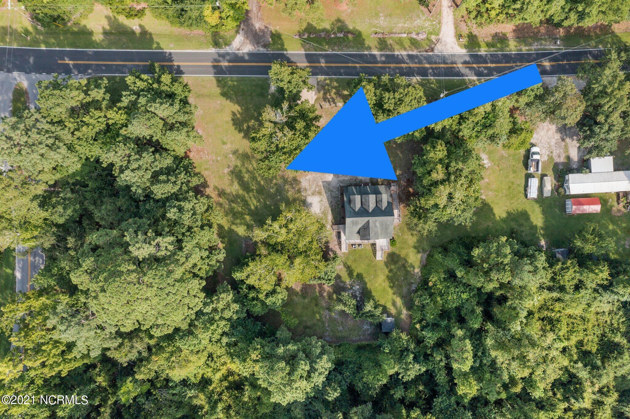 114 Howard Road Newport, NC 28570 - Photo 3 of 4 59407BAE-3749-4833-99E9-4E07DBB622E9