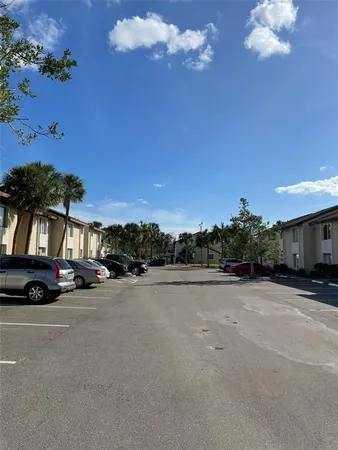$1,500 | 2725 Hidden Lake Boulevard, Unit C, Sarasota, FL 34237
