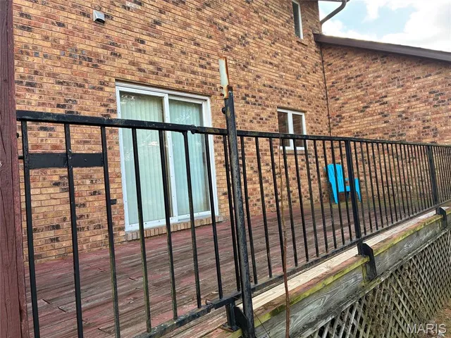 $179,000 | 247 Caballeros Boulevard, Belleville, IL 62221