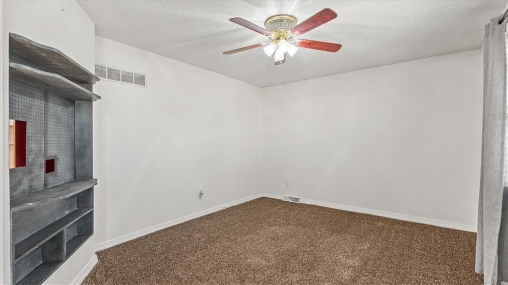 2103 North York Road Independence, MO 64058 - Photo 2 of 27