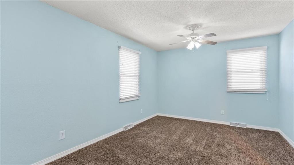 2103 North York Road Independence, MO 64058 - Photo 7 of 27