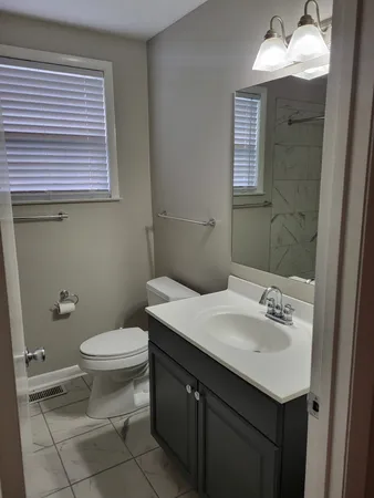 $1,600 | 5121 Amalie Drive, Unit B, Nashville, TN 37211