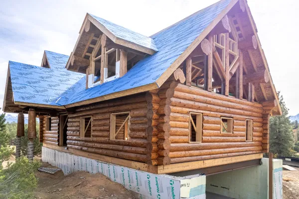 $2,100,000 | 74 White Tail Lane, Ridgway, CO 81432