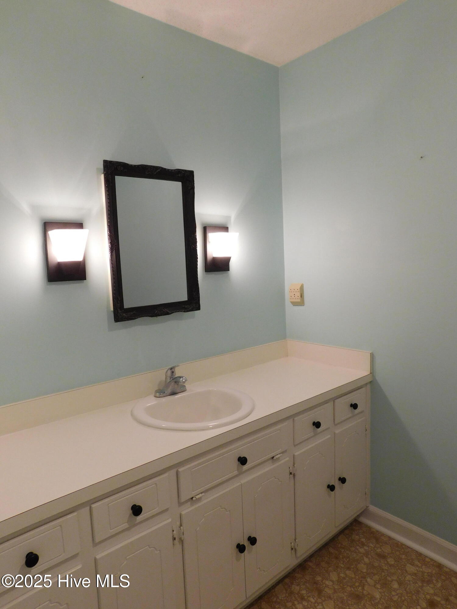 6109 Schooner Court New Bern, NC 28560 - Photo 36 of 58 DSCN8995