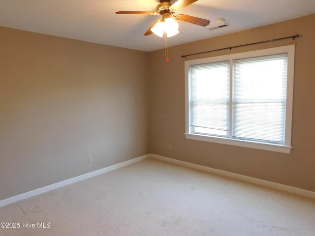 $2,400 | 6109 Schooner Court, New Bern, NC 28560