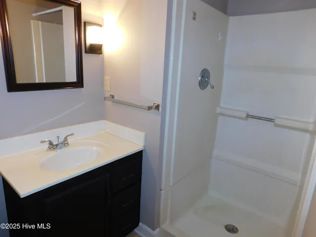 $2,400 | 6109 Schooner Court, New Bern, NC 28560