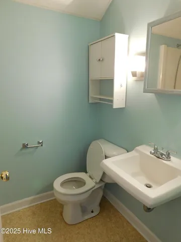 $2,400 | 6109 Schooner Court, New Bern, NC 28560