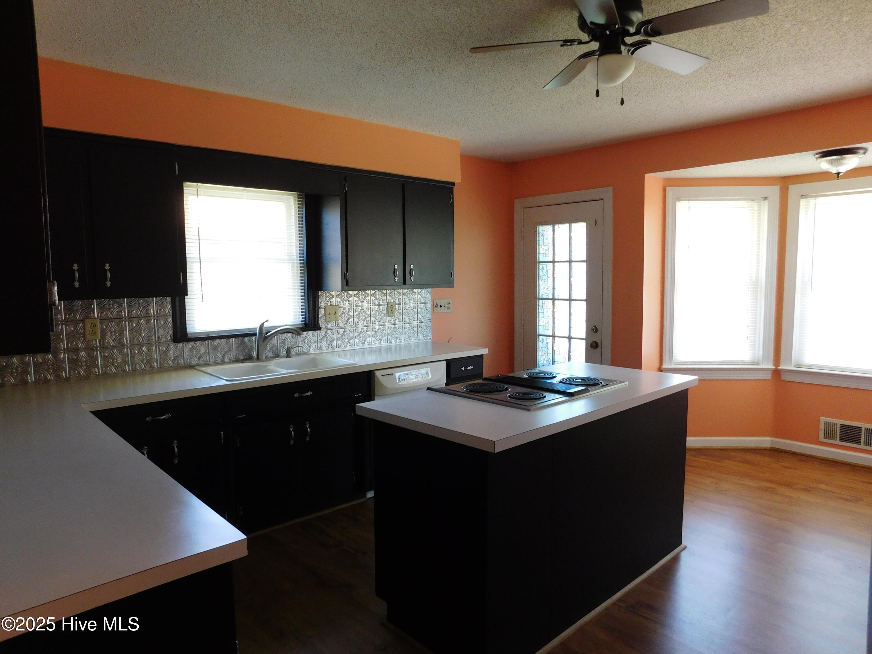 6109 Schooner Court New Bern, NC 28560 - Photo 54 of 58 DSCN9018