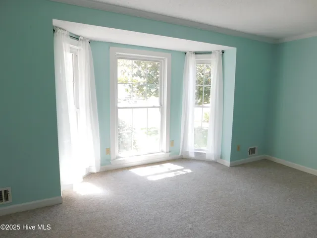 $2,400 | 6109 Schooner Court, New Bern, NC 28560